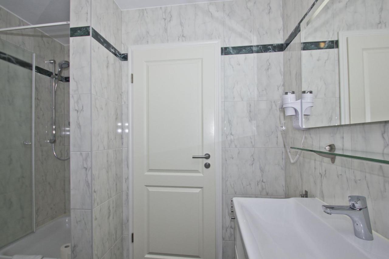 Mit Meerblick Und Balkon, Gratis Nutzung Vom Ahoi Erlebnisbad Und Sauna In Sellin - Meeresblick Fewo 33 Goehren (Ruegen) Exterior foto